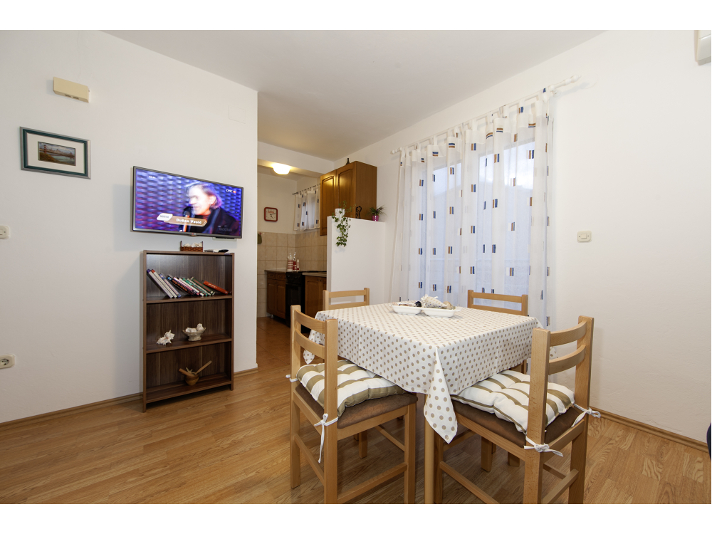 Maja �evelj - H�z 1 - Tu�epi Horv�torsz�g