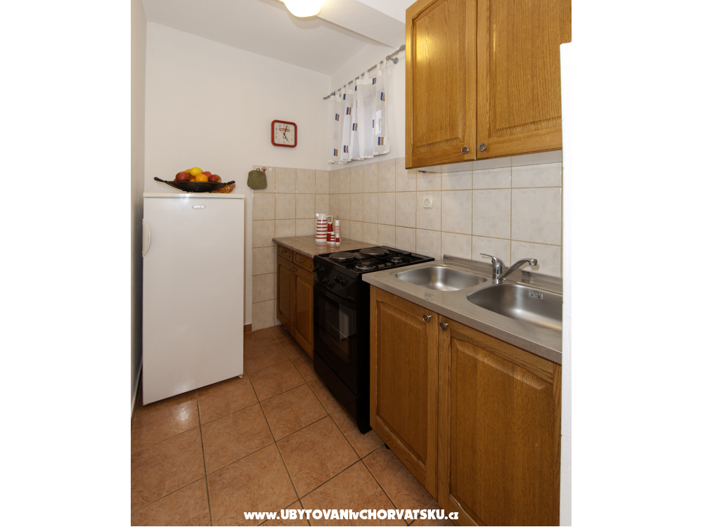 Maja �evelj - H�z 1 - Tu�epi Horv�torsz�g