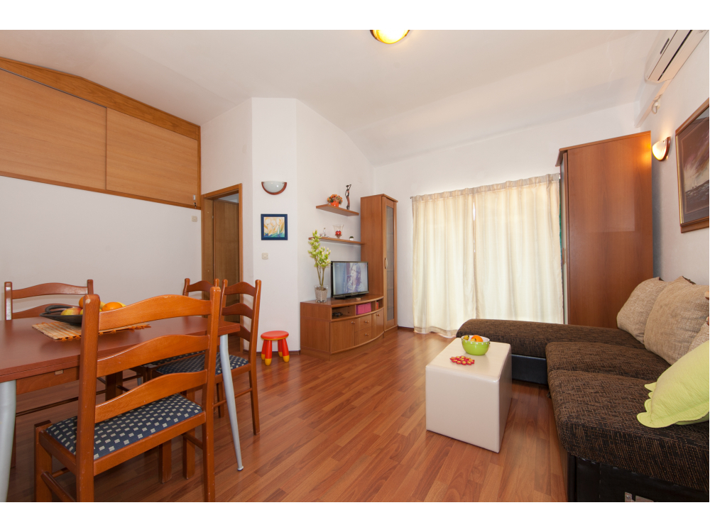 Maja �evelj - H�z 1 - Tu�epi Horv�torsz�g