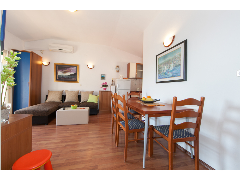 Maja �evelj - H�z 1 - Tu�epi Horv�torsz�g