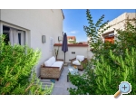 Apartmaji Mediteran - Tuepi Hrvaka