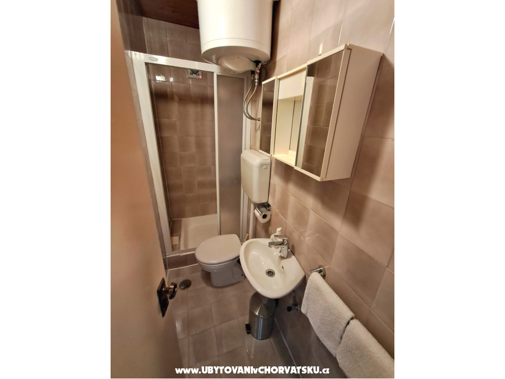 Olive Appartement and Zimmers - Tu�epi Kroatien