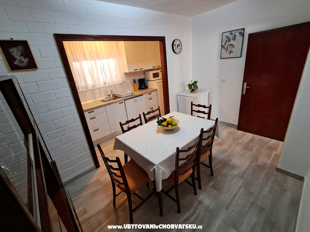 Olive Appartement and Zimmers - Tu�epi Kroatien