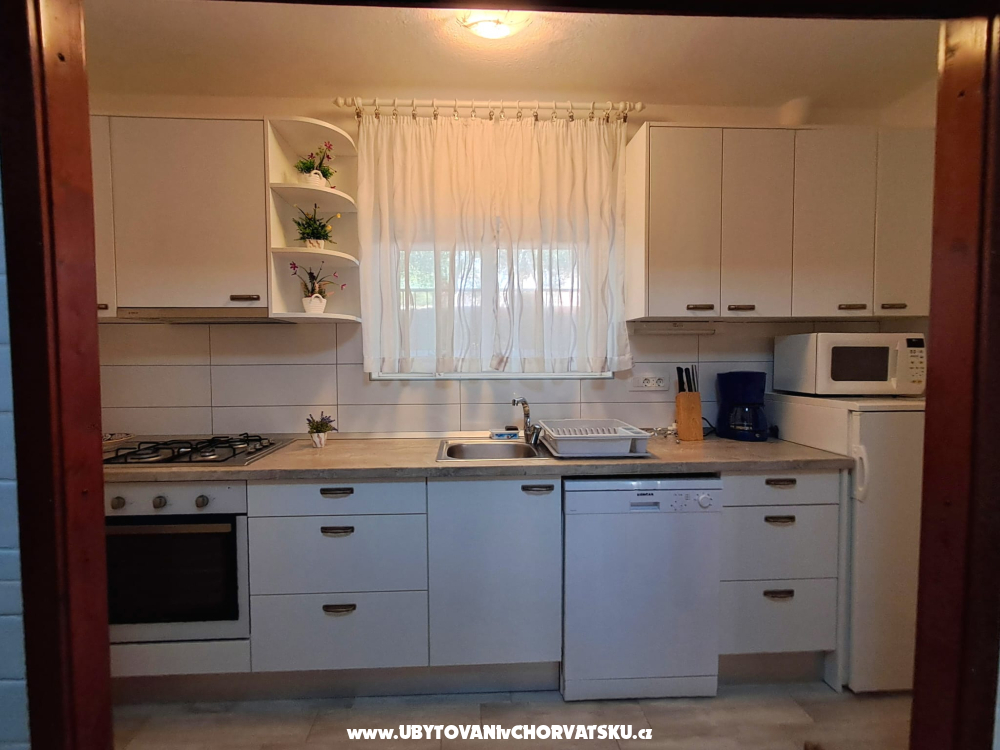 Olive Appartement and Zimmers - Tu�epi Kroatien