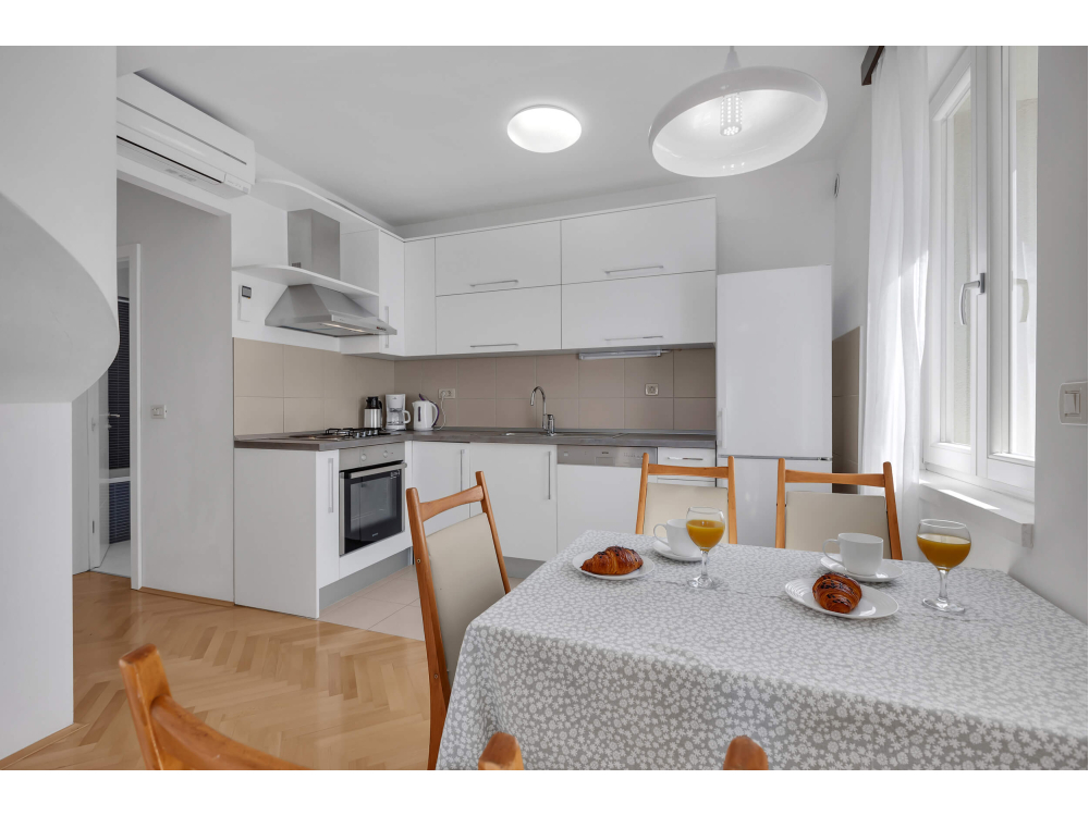 Tu�epi Seafront Ferienwohnungen - Tu�epi Kroatien