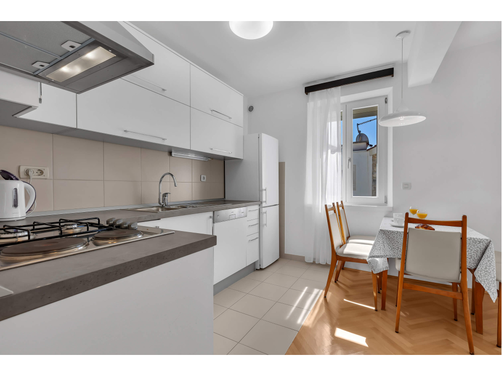 Tu�epi Seafront Ferienwohnungen - Tu�epi Kroatien