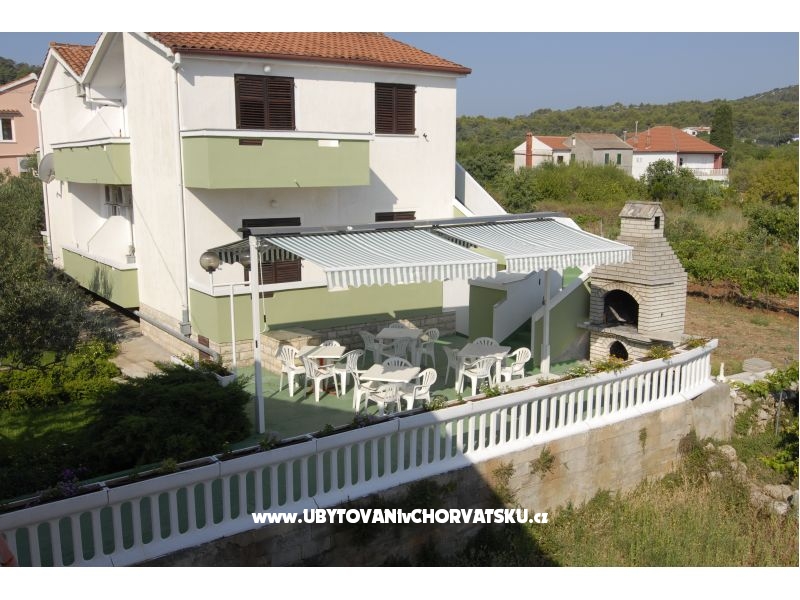 Apartmány Lonić – ubytování ostrov Ugljan, Chorvatsko – foto 1