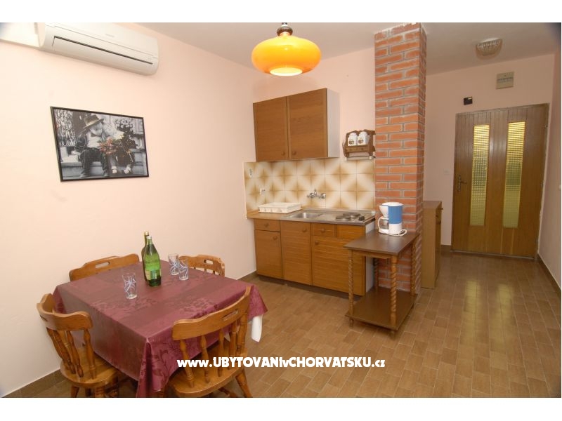 Apartmány Lonić – ubytování ostrov Ugljan, Chorvatsko – foto 12