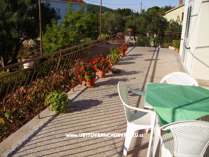 Apartment Mili – Ferienwohnung Insel Ugljan, Kroatien – Foto 3