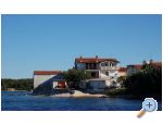 Apartmaji Valentina - Umag Hrvaka