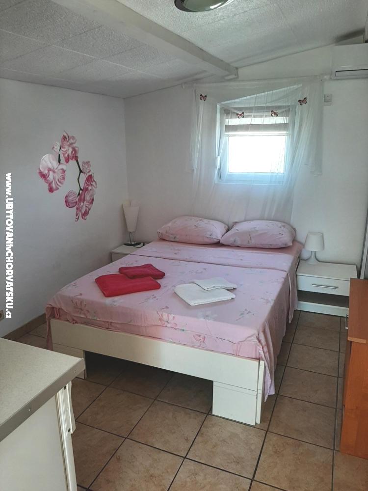 Appartements Alma - ostrov Vir Croatie