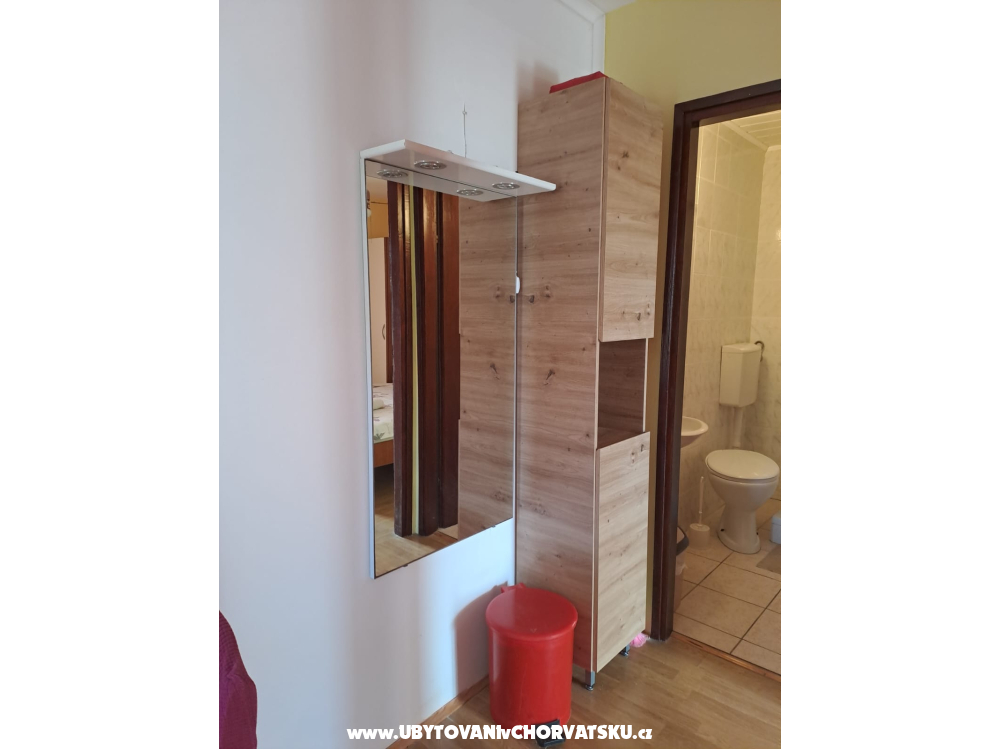 Appartements Katica - ostrov Vir Kroatien
