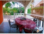 Appartements Peainovi - ostrov Vir Kroatien