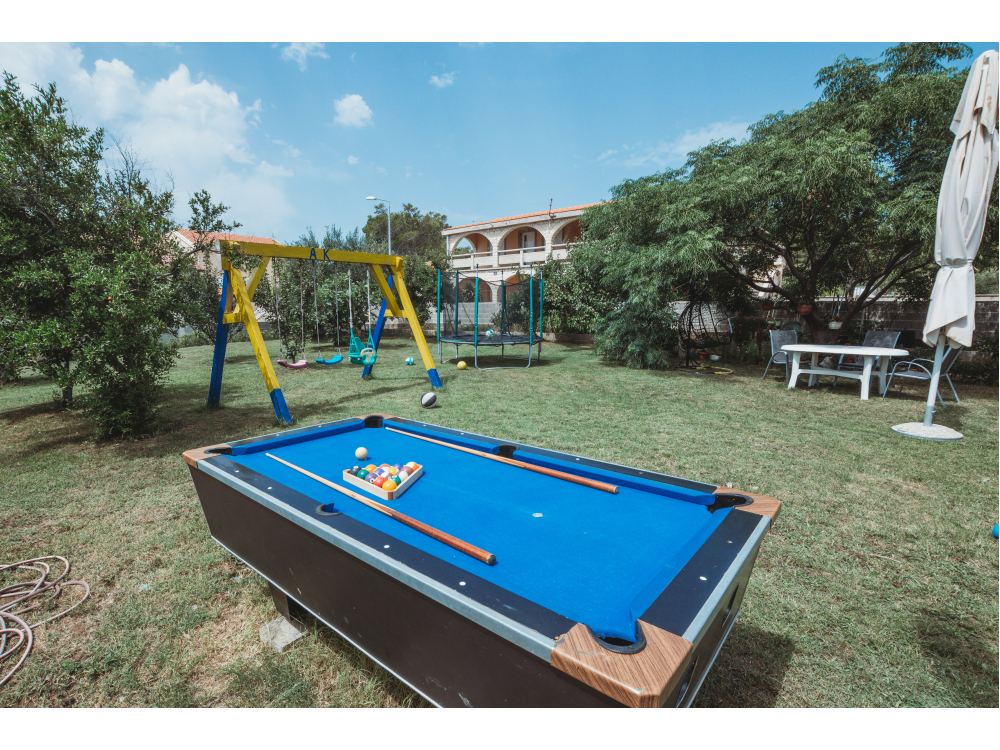 Apartmanok SARIC A - ostrov Vir Horv�torsz�g