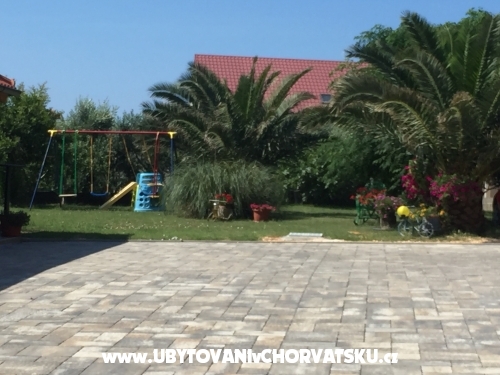 Apartm�ny SARIC A - ostrov Vir Chorvatsko