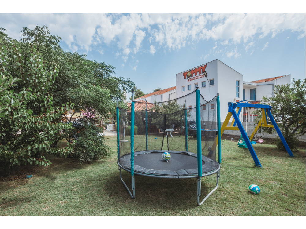 Apartmanok SARIC A - ostrov Vir Horv�torsz�g