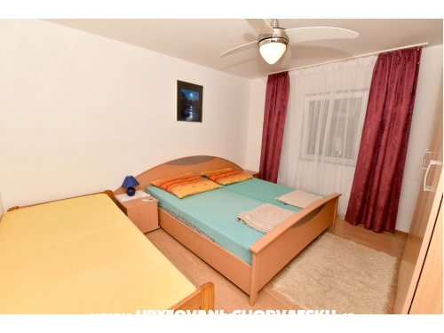 Appartements aja - ostrov Vir Croatie