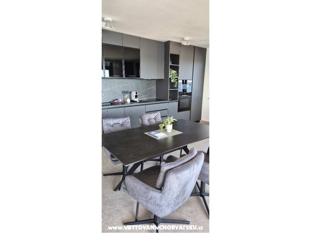 Dinary - ostrov Vir Croatia