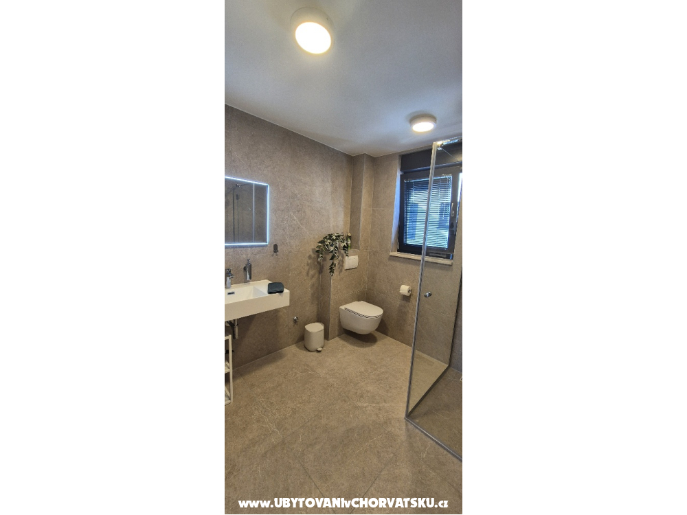 Dinary - ostrov Vir Croatia