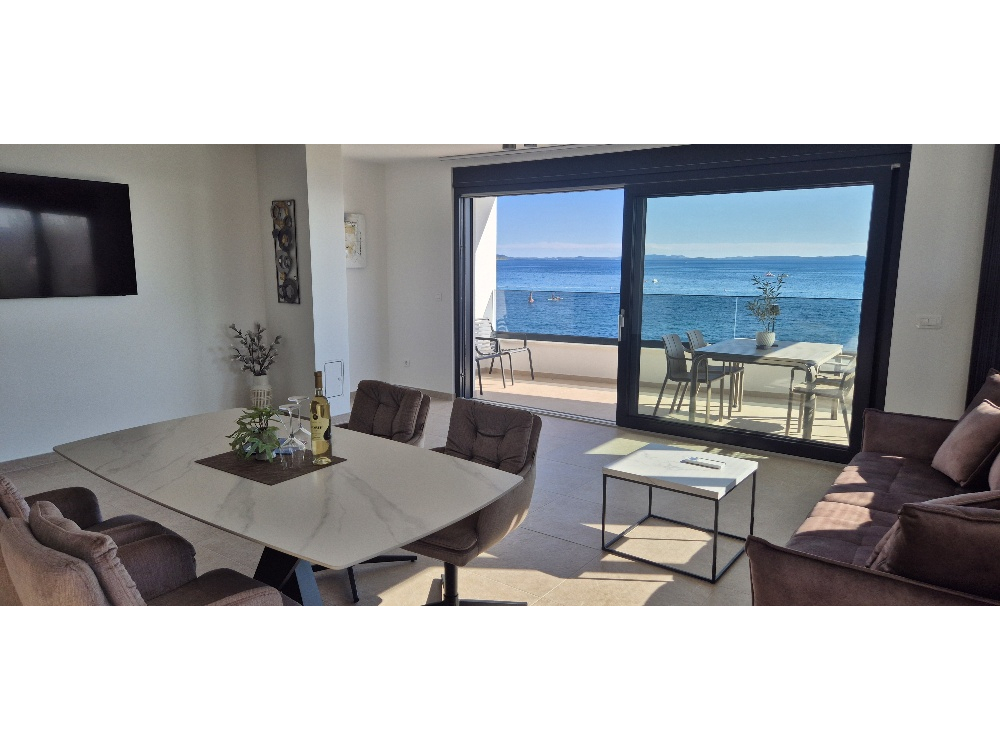 Dinary - ostrov Vir Croatia