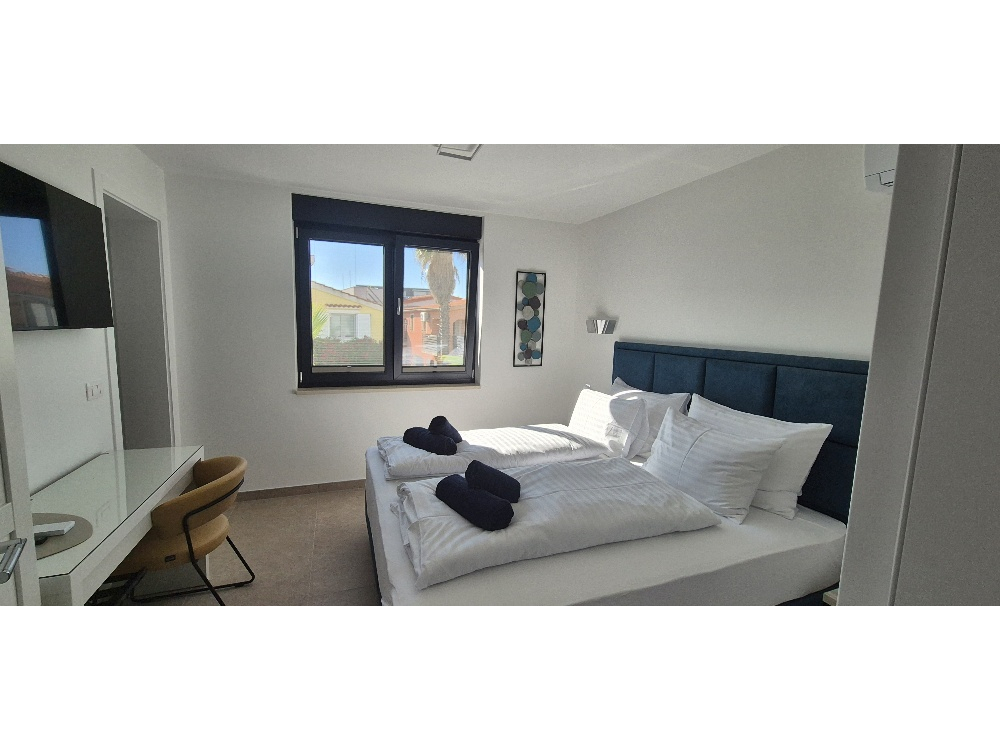 Dinary - ostrov Vir Croatia