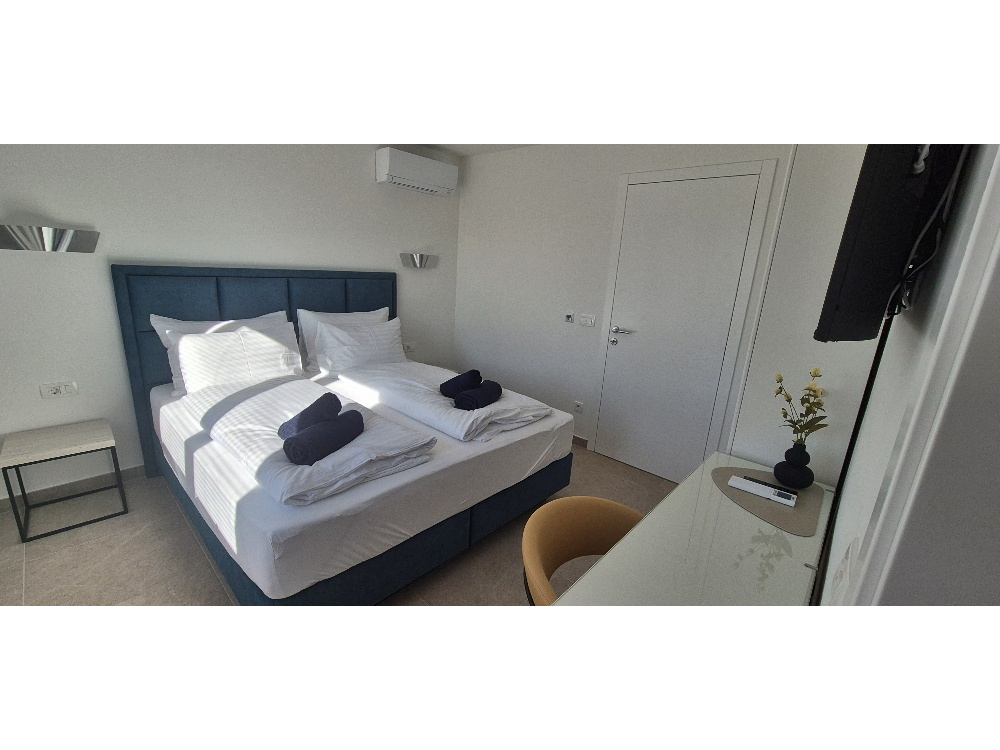 Dinary - ostrov Vir Croatia