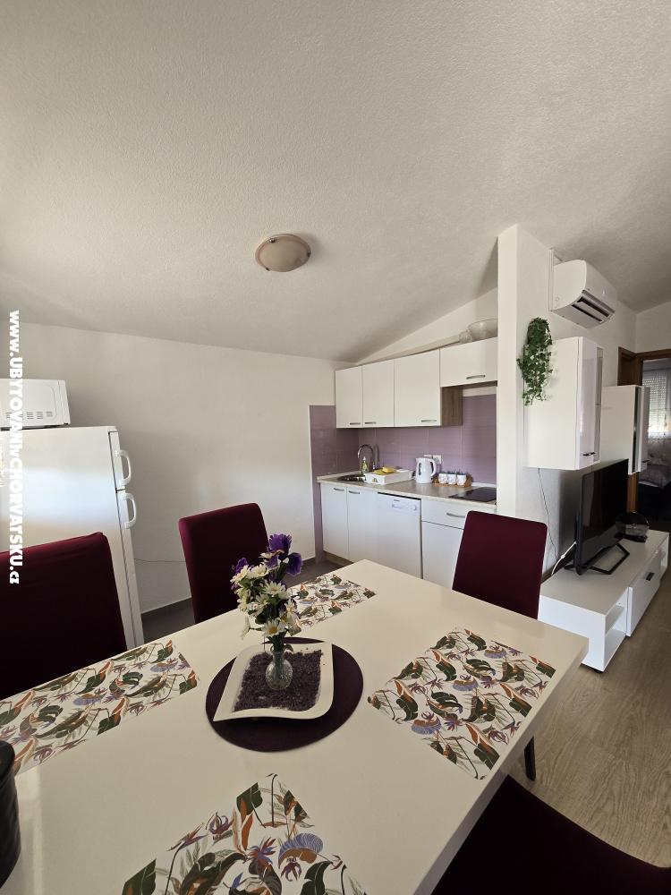 Appartements-MGM Vir - ostrov Vir Kroatien