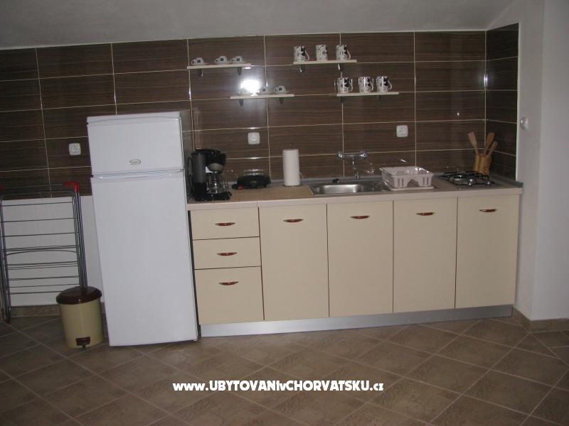 Pahert beach apartment – Ferienwohnung Insel Vir, Kroatien – Foto 7