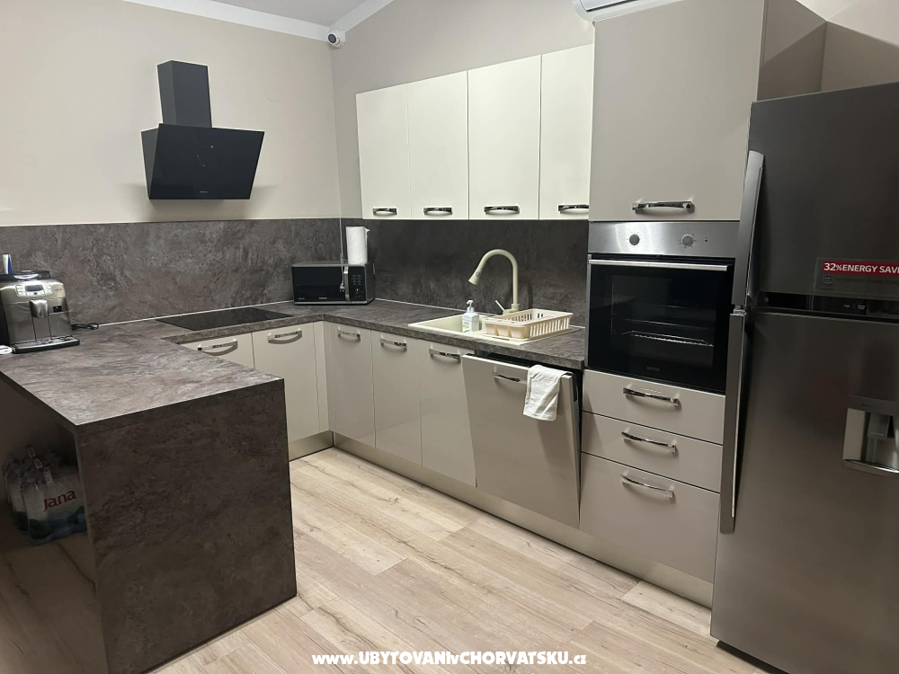 Seaside Dream Apartmanok Vir - ostrov Vir Horv�torsz�g