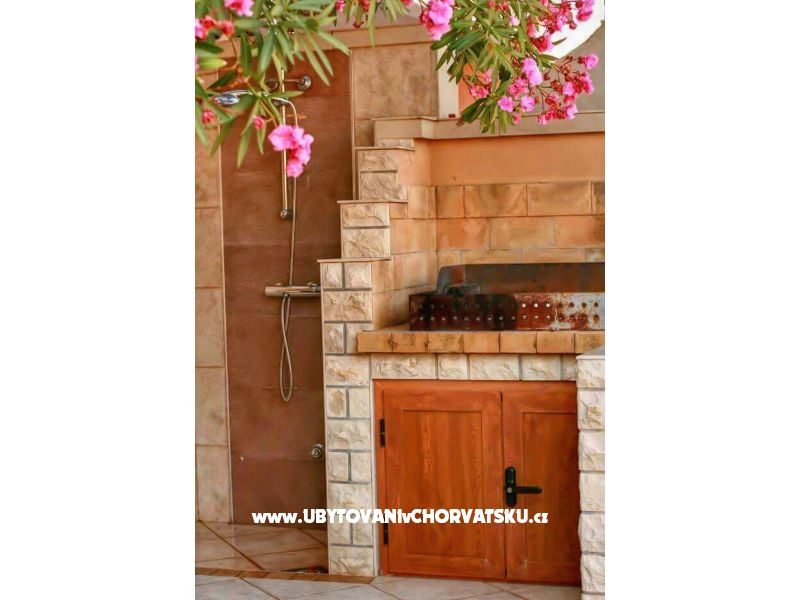 Villa mama Mica – Ferienwohnung Insel Vir, Kroatien – Foto 3