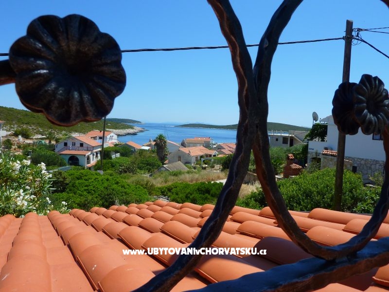 Villa Vinka*** – Ferienwohnung Insel Vis, Kroatien – Foto 1