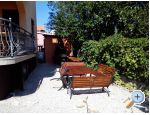 Apartmaji Tribunj-Biserka - Vodice Hrvaka