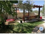 Apartmaji Bilu - Vodice Hrvaka