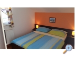 Appartements Cvita - Vodice Kroatien