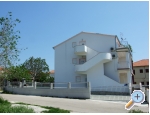 Apartmaji Danani - Vodice Hrvaka