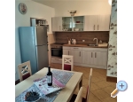 Apartmaji Dea&amp;Paula - Vodice Hrvaka