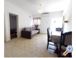 Appartements Ema i Roza - Vodice Kroatien