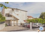 Apartmaji Ines - Vodice Hrvaka