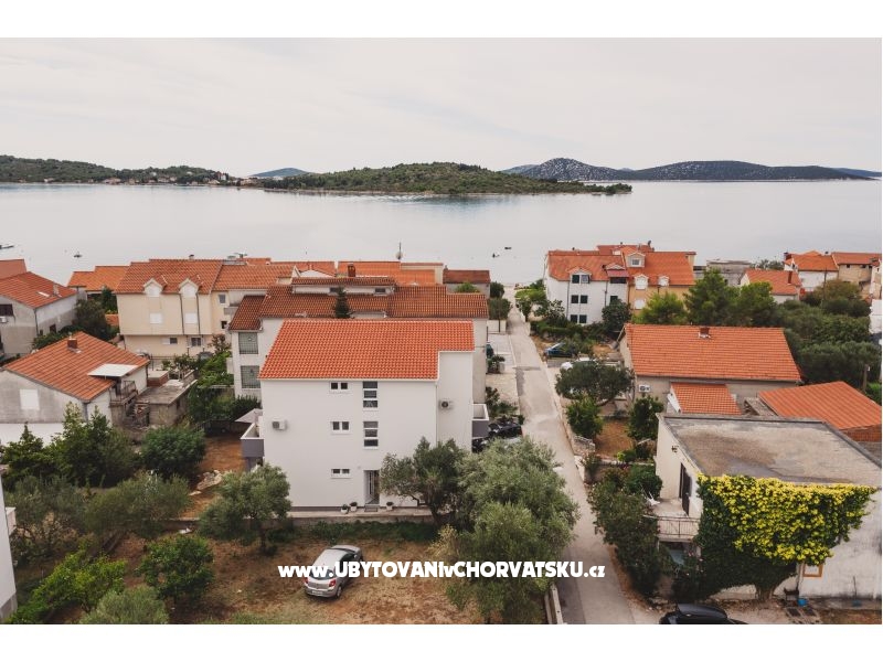 Appartements Karlov – Ferienwohnung Vodice, Kroatien – Foto 4