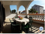 Appartements Kroelj - Vodice Kroatien