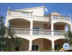 Apartmaji Lucija Vodice - Vodice Hrvaka