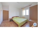 Apartmaji Male - Vodice Hrvaka