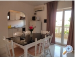 Apartmaji Milka - Vodice Hrvaka