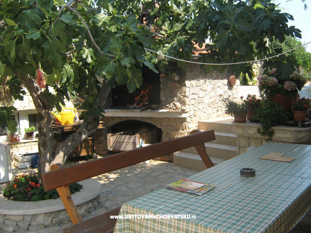 Appartements Tiho &amp; Marija – Ferienwohnung Vodice, Kroatien – Foto 4