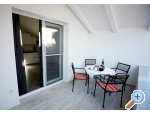 Apartmaji Toni - Vodice Hrvaka