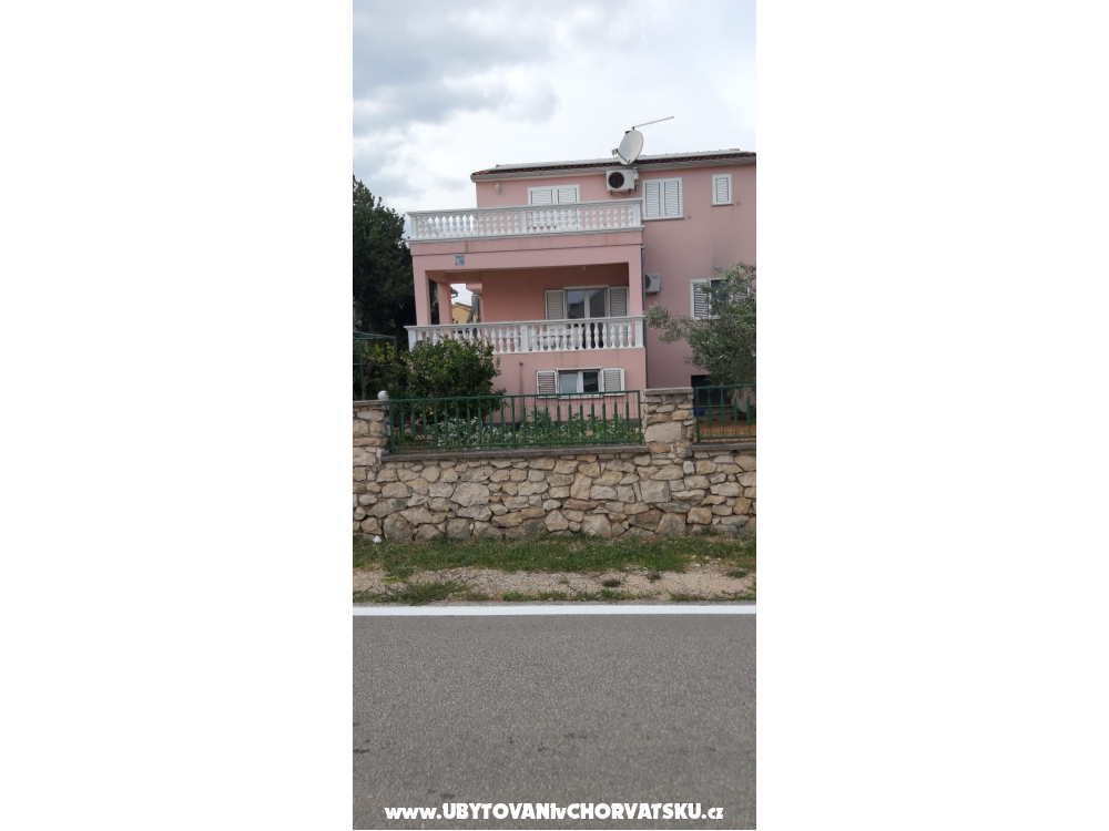 Apartmanok Viktorija i Mate �i�ak - Vodice Horv�torsz�g