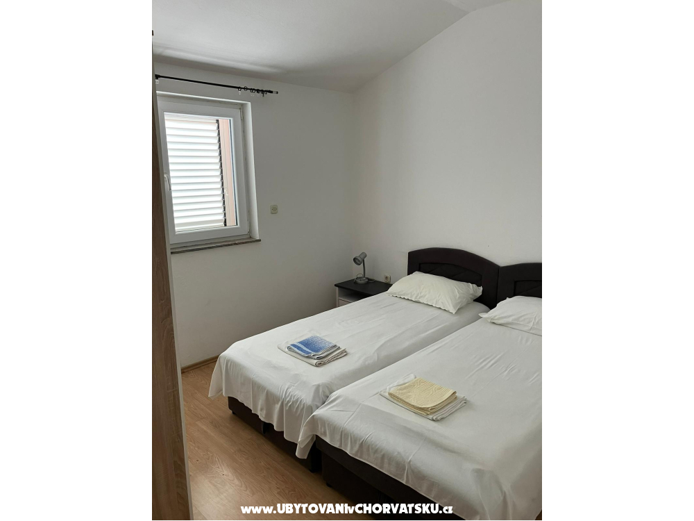 Apartmanok Viktorija i Mate �i�ak - Vodice Horv�torsz�g