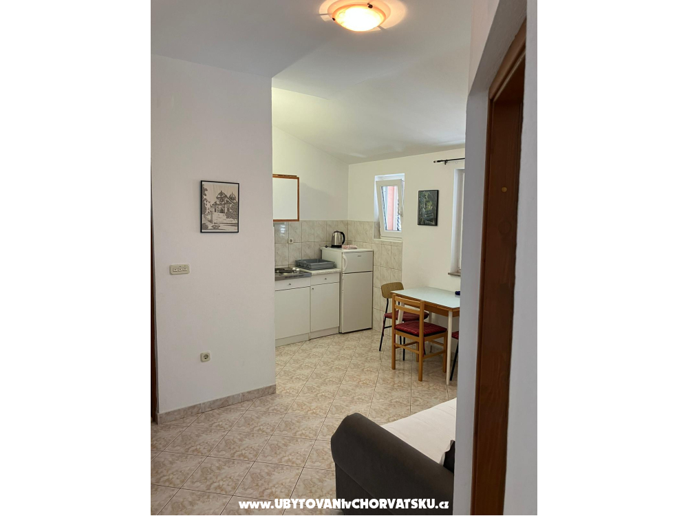 Apartmanok Viktorija i Mate �i�ak - Vodice Horv�torsz�g