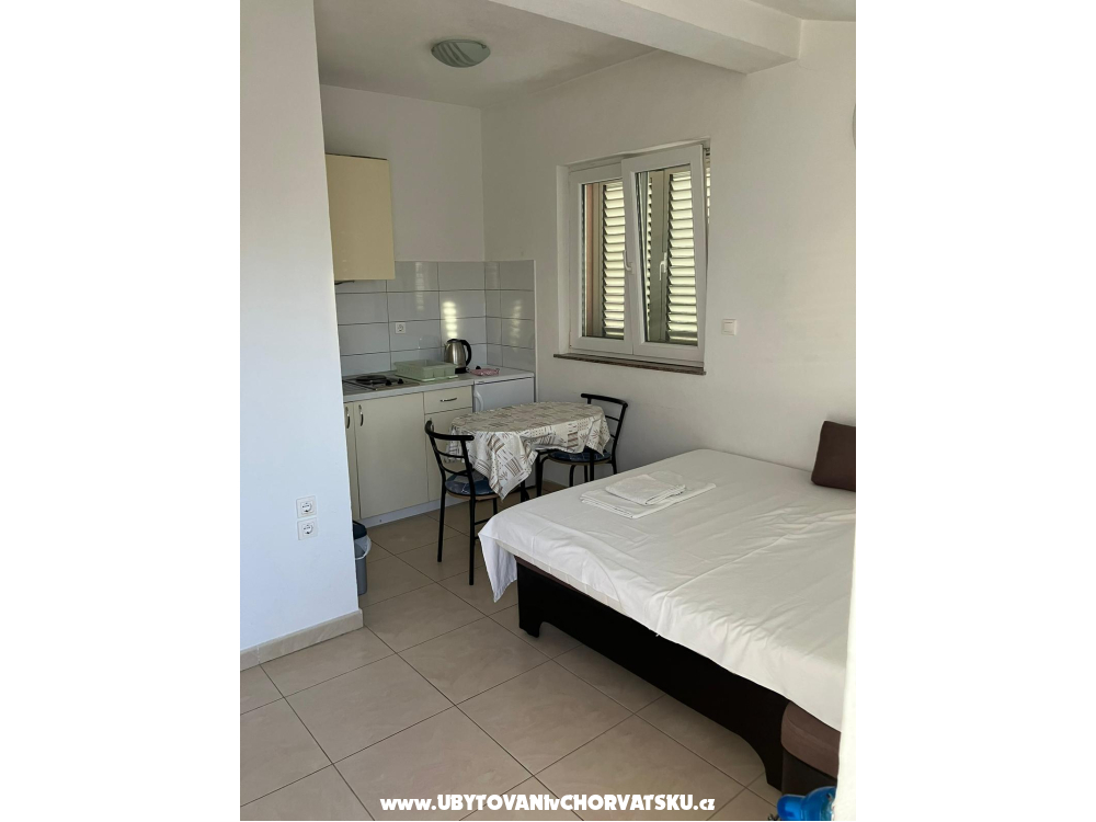 Apartmanok Viktorija i Mate �i�ak - Vodice Horv�torsz�g