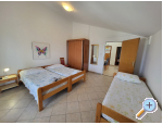 Appartements Vinka - Vodice Kroatien